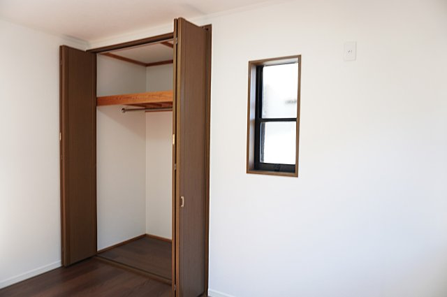 越谷市大字大泊 中古戸建の洋室