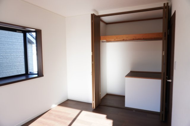 越谷市大字大泊 中古戸建の収納