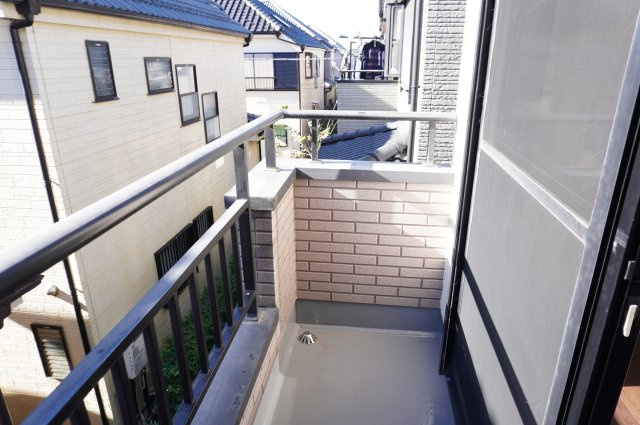 越谷市大字大泊 中古戸建のバルコニー