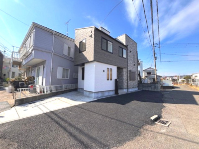 【前面道路含む現地写真】