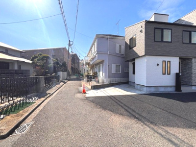 【前面道路含む現地写真】