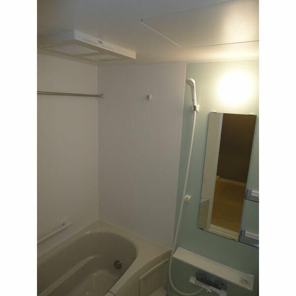 ＣｅｒｃａＥｓｔａｃｉｏｎ（セルカエスタシオン）の浴室