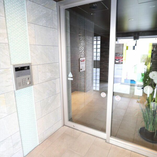 ＣｅｒｃａＥｓｔａｃｉｏｎ（セルカエスタシオン）のエントランス