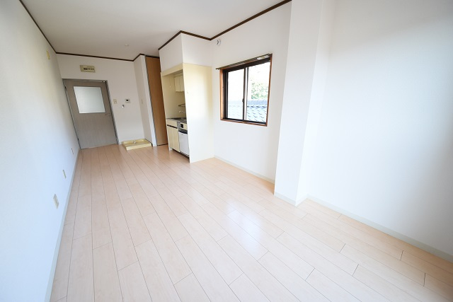 HUKUOKAビルの洋室