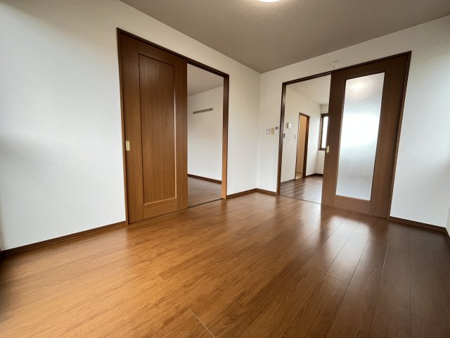 アイリスガーデン菰池 B棟の内装