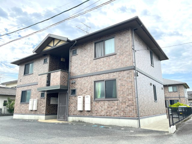 アイリスガーデン菰池 B棟の外観