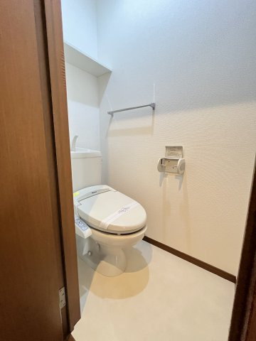 アイリスガーデン菰池 B棟のトイレ