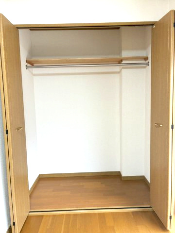 エスポワール出来島の収納