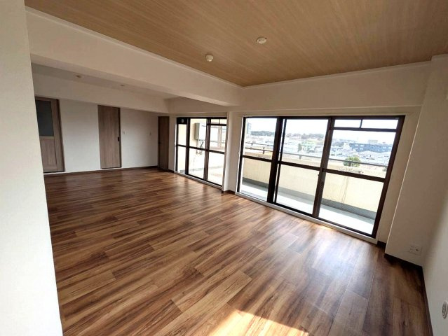 ハッピーコート明石の居間・リビング