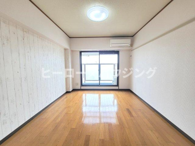 【浴室】 | ＲＩＧＥＬ岡町 | ※同タイプの写真となり、実際のお部屋とは異なる場合があります