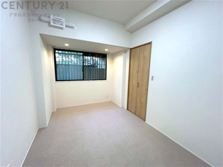 創造性や成長を促す遊びの空間を提供。学習や趣味に集中できる環境を整えます。個別のプライベートスペースは自己表現と自立心を育み、心地よい睡眠環境を整えリラックスできる場所を提供。