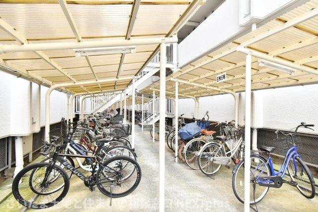 グランドシティ大宮EASTTOWERの駐輪場|■一人ひとりにあった資金計画やプランをご提案致します。「家を買って終わり」ではなく、「買ってからがスタート」と考え、ご提案します。ローンのご相談は私たちにお任せ下さい。