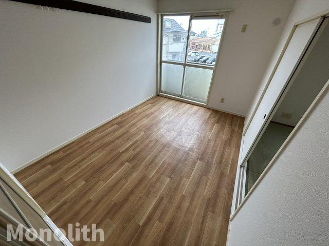 モアクレスト和気A棟の洋室