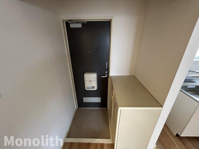 モアクレスト和気A棟の玄関