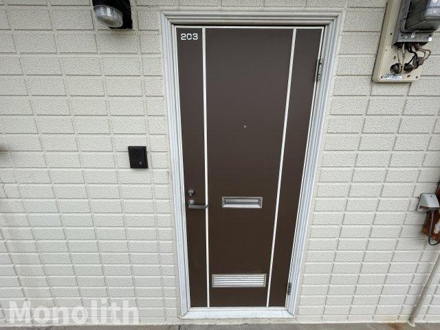 モアクレスト和気A棟の玄関