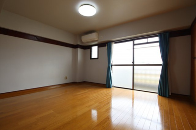 【寝室】 | シャローム山城