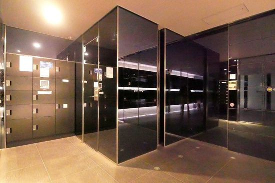 ヴァローレクオリタ浅草橋のロビー