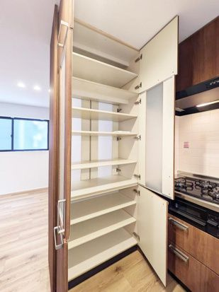 グランバリュー千駄木(旧田中商店ビル)