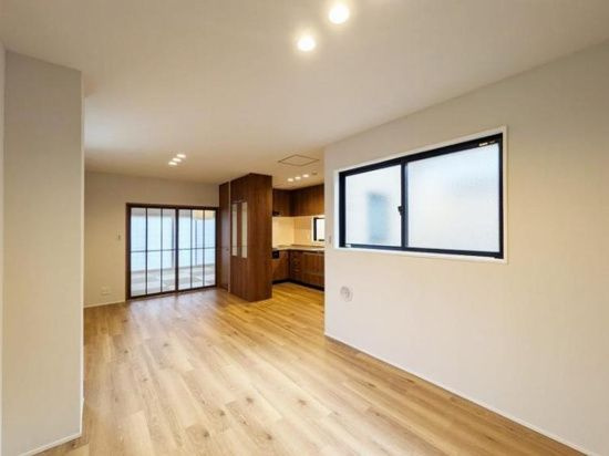 グランバリュー千駄木(旧田中商店ビル)の居間・リビング