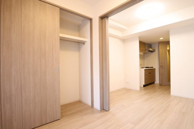 クレストコート靭公園の洋室