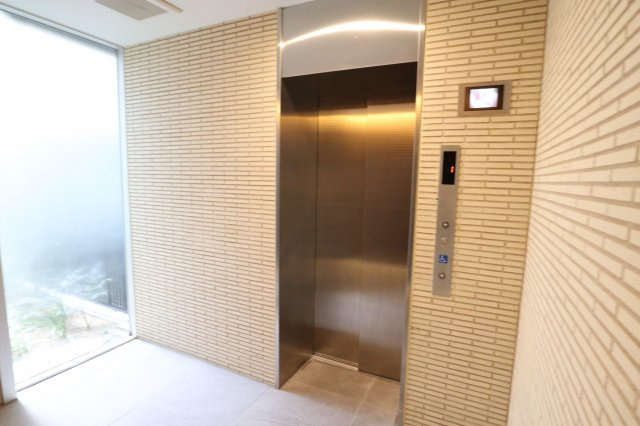 クレストコート靭公園のその他共用部分|エレベーター