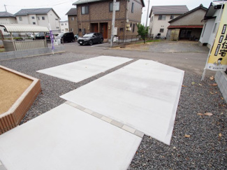 【駐車場】