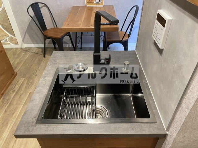 シャトールメールのキッチン|お洒落なカフェ風