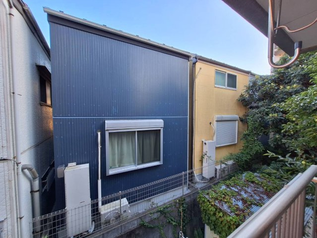 ヴィラ・フリーデの外観|バルコニーから見た眺望です