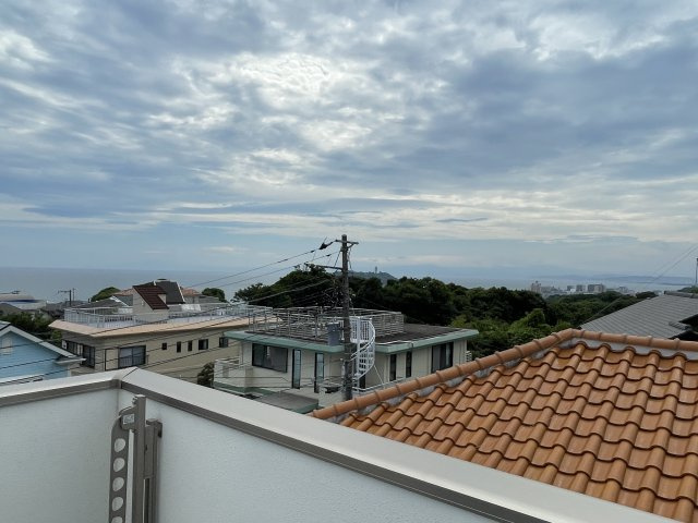 鎌倉市七里ガ浜2丁目　中古戸建の展望|海・江の島を望む