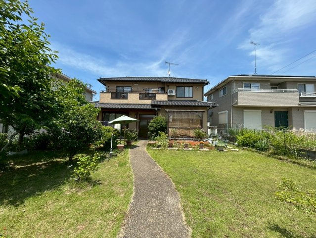 香取郡神崎町藤の台　中古戸建の庭