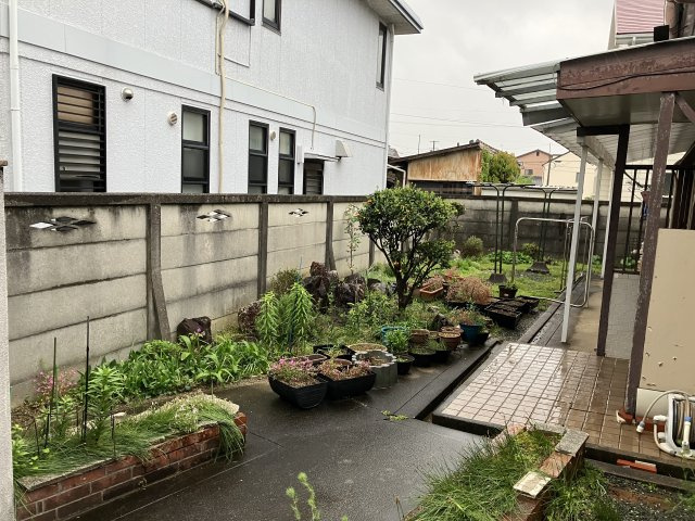 売地　豊橋市東小浜町の前面道路含む現地写真