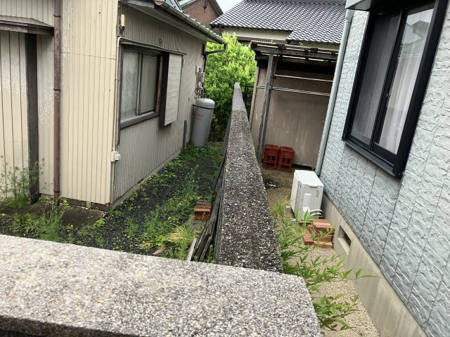 売地　豊橋市東小浜町の前面道路含む現地写真