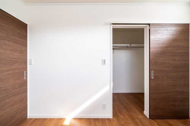 志摩井田原　中古戸建の洋室