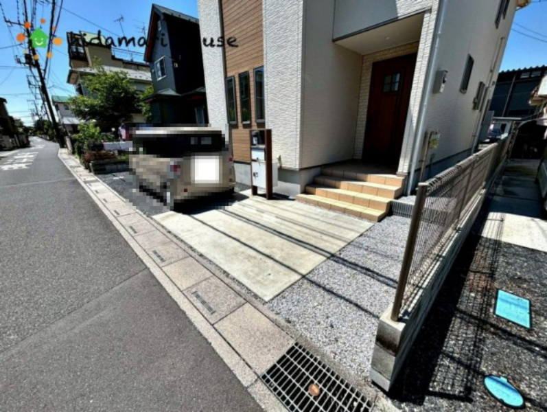 上尾市領家　中古戸建の駐車場