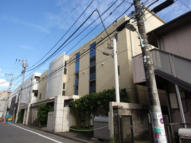 ロイヤルスコット都立大の外観|★エントランス★