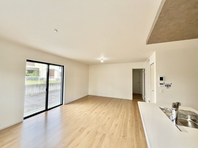 庭代台1期1号棟の居間・リビング