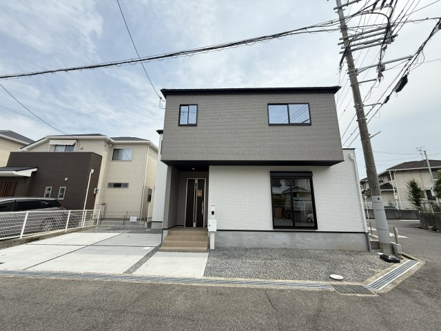 庭代台1期1号棟の外観