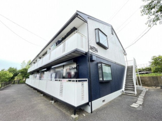 【外観】 | 小田急多摩線「五月台」駅まで徒歩8分！「栗平」駅までも徒歩10分！2駅利用可能で通勤通学・お買物にも便利な立地です☆