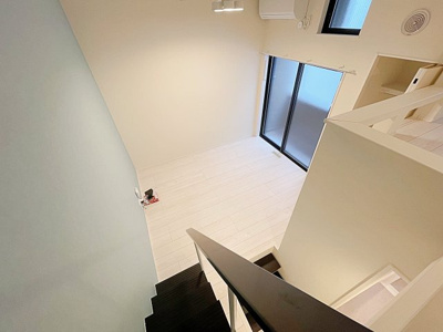 【居間・リビング】 | ルキシオン名古屋南【名古屋市賃貸・ロフト付】