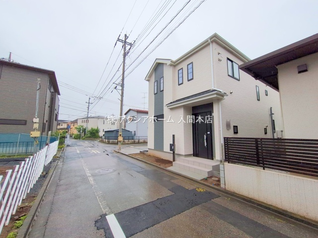 入間市東藤沢1丁目・全1棟　新築一戸建　～武蔵藤沢駅徒歩6分～の前面道路含む現地写真
