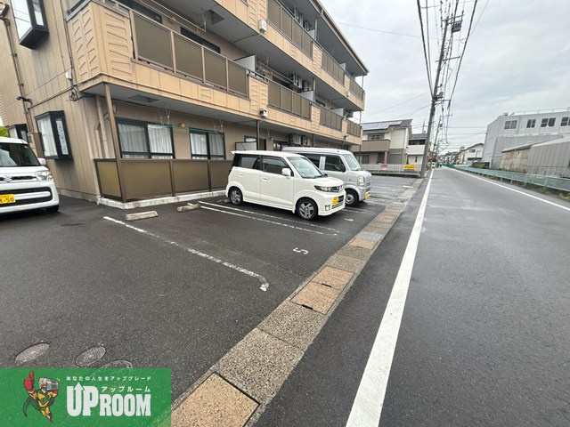 リンピア増田の駐車場