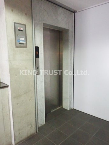 フジテラス南森町のロビー|毎日通るロビーはこのようになっています