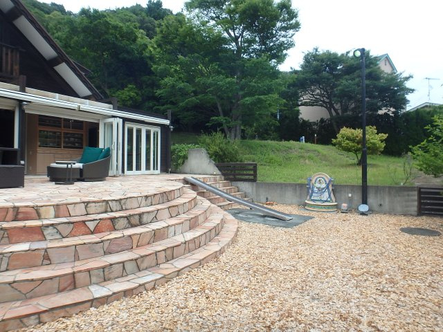 S1720H　吉佐美ログハウスの庭