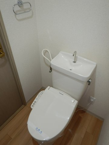 ネクスト倉田　西館のトイレ|岡山市中区倉田　ネクスト倉田西館　3LDK　トイレ