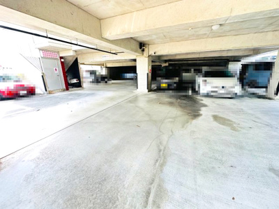 【駐車場】 | World Hills NAHA　1階
