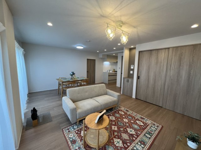 【居間・リビング】県ドリームハイツ１８号棟 