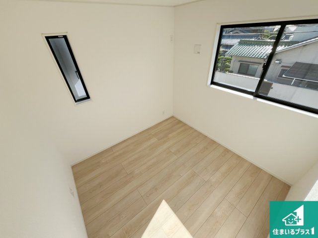 姫路市西庄　第6期　新築一戸建ての洋室|シンプルな洋室は、自分好みのインテリアが楽しめます♪ご家族とインテリアや家具を選びに行くのは新築購入時の醍醐味の一つです。ぜひお楽しみください♪