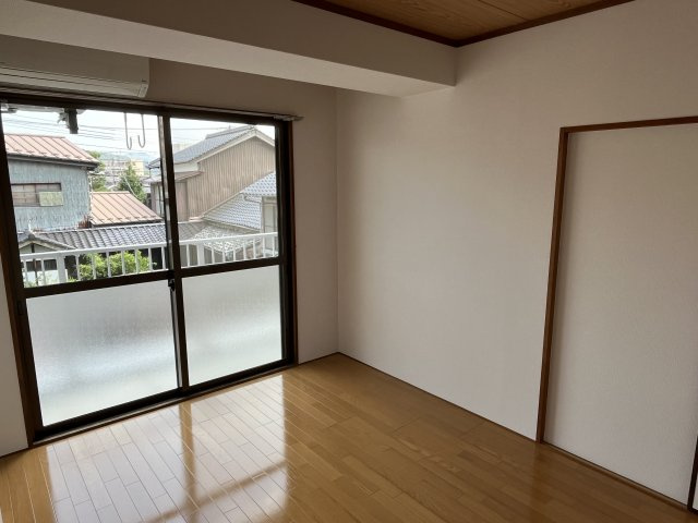 【洋室】 | 森脇ビル