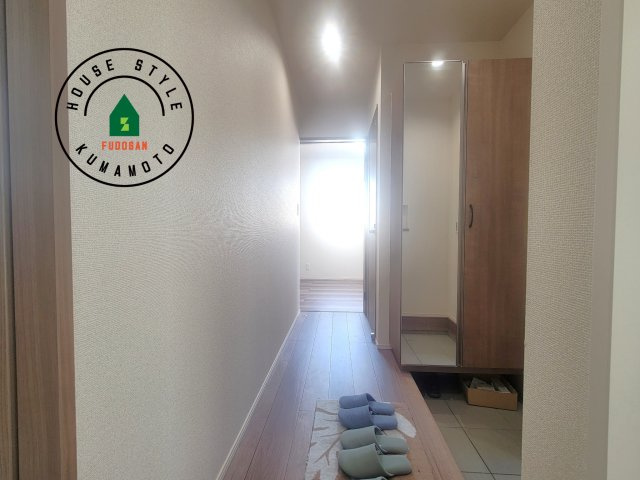 宇城市小川町北新田第6-2棟（2号棟）の内装|平屋はワンフロアしかないため、部屋と部屋の距離が近くなります。 生活音の緩衝材として廊下を活用するのがおすすめです。