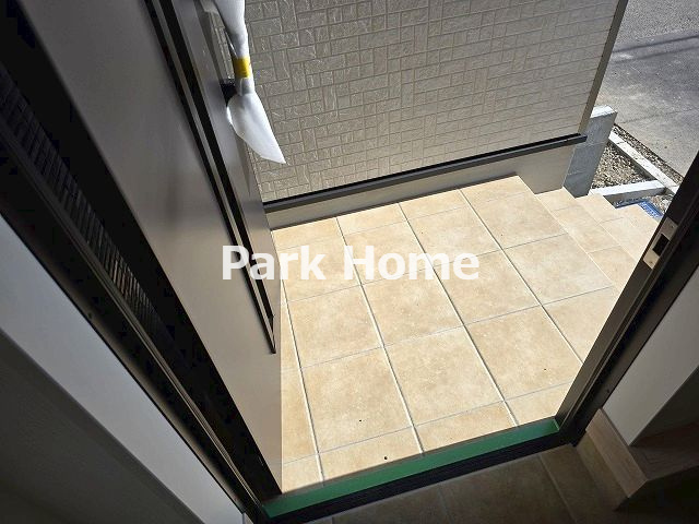 高知市薊野南町 -１号棟-新築戸建ての玄関